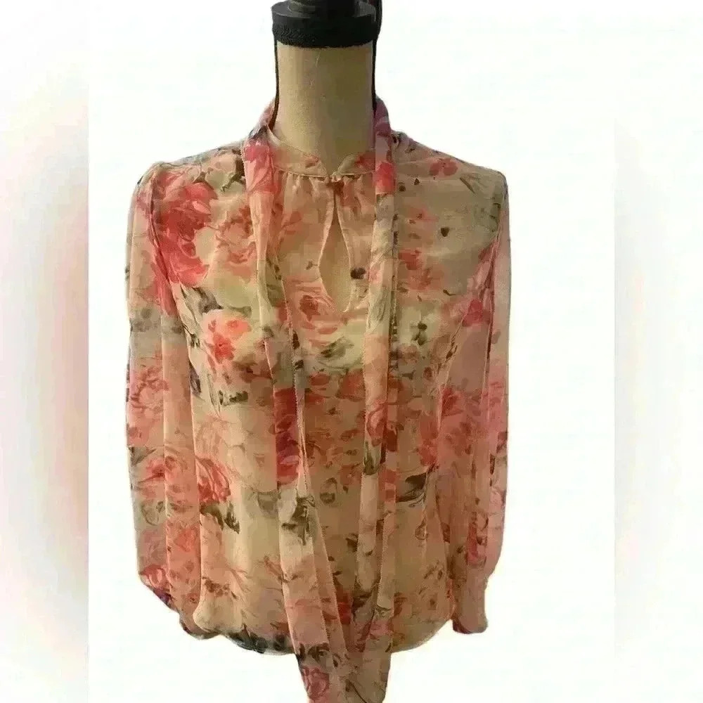 White House Black Market Blouse